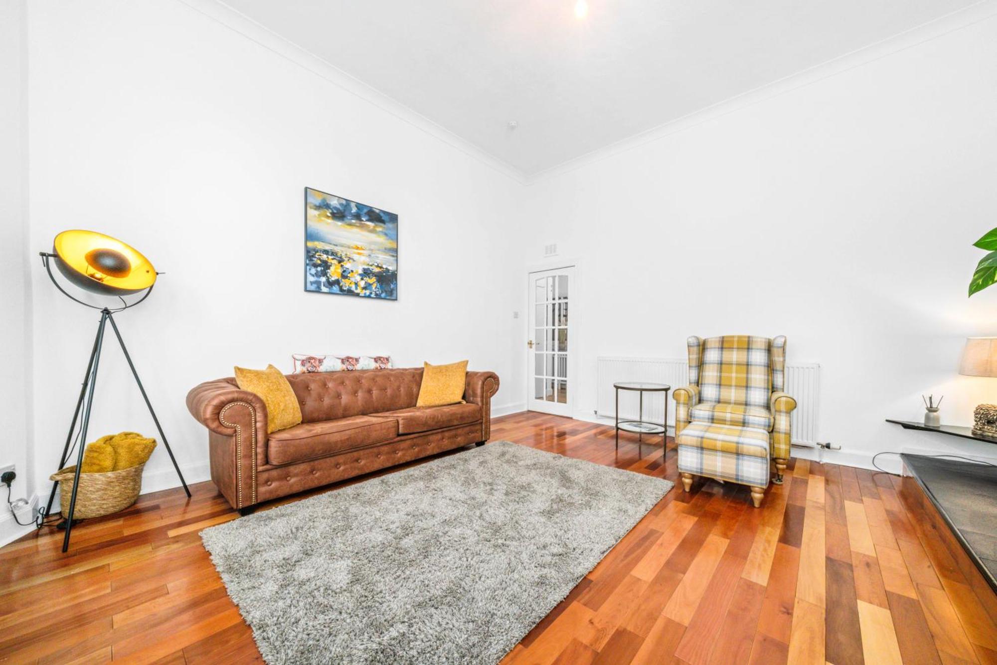 Perfect Location For And Golfing Apartment *