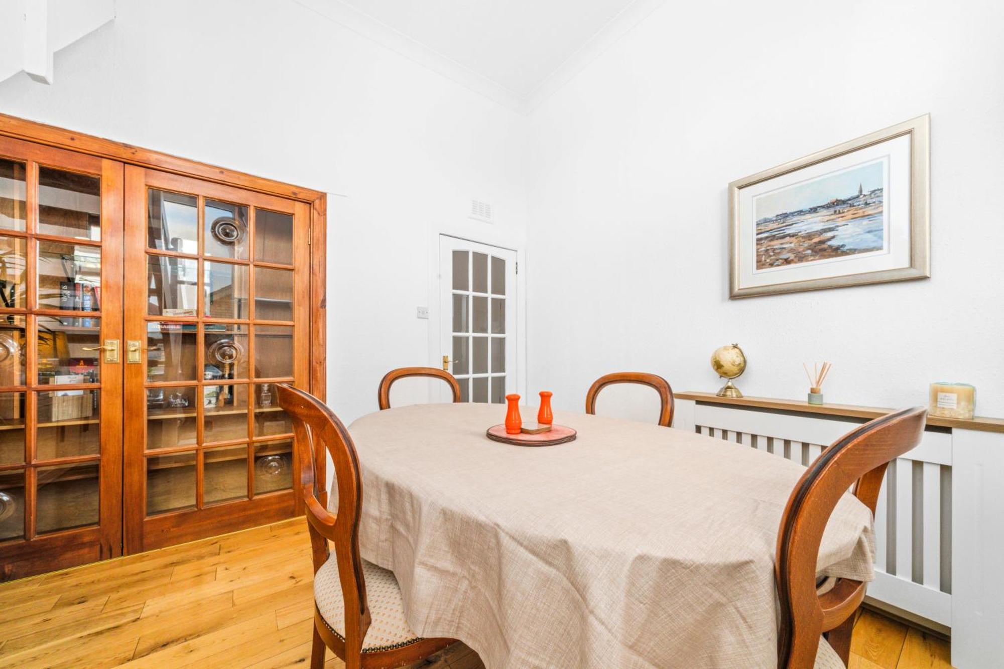 Apartment Perfect Location For And Golfing